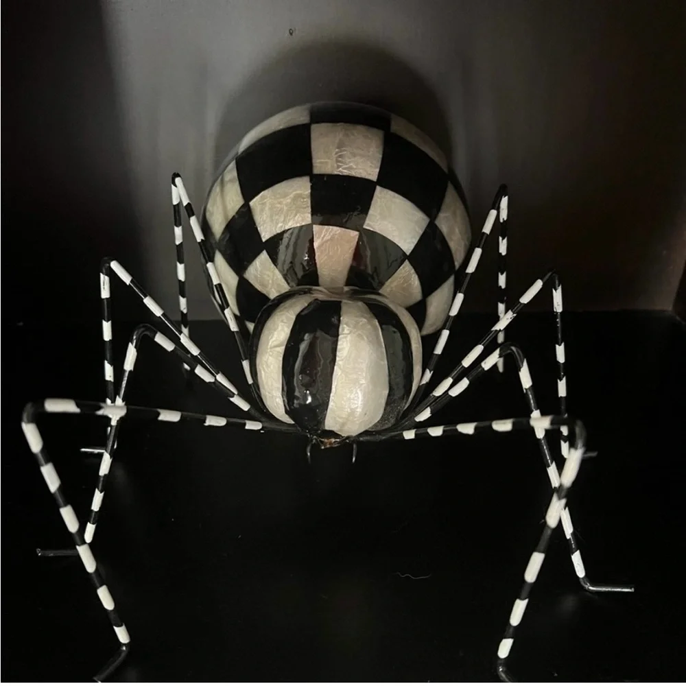 Mackenzie-Childs Spider - Courtly Capiz Spider NEW with original box! 🖤🤍